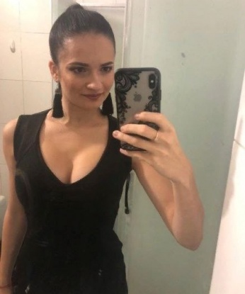 У меня есть все, чтобы сделать твои фантазии яркими и запоминающимися. Заскочи ко мне и ты окунешься в мир наслаждения и страсти. Я предлагаю широкий спектр услуг, которые подарят тебе незабываемые моменты удовольствия. Посмотри мои фото, они подтвердят мою привлекательность. Ты будешь в восторге от моих нежных ласк и мастерства. У меня есть положительные отзывы, которые говорят о моей надежности и профессионализме. Жду тебя в Москве, чтобы создать незабываемые воспоминания вместе! 💋💫🔥 2236, 22 года